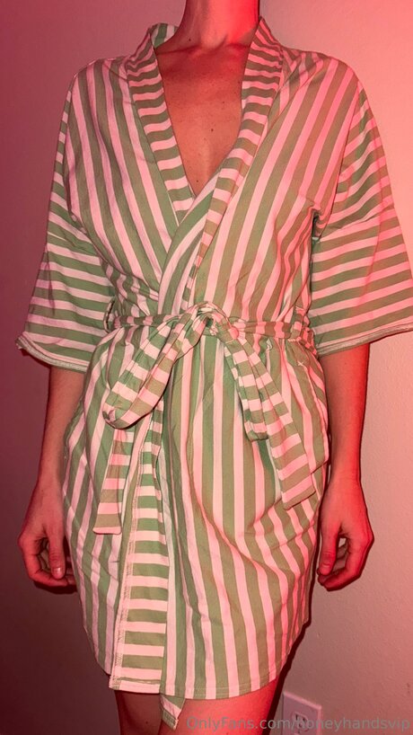 Honeyhandsvip OnlyFans