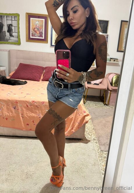 Bennygreen Official OnlyFans Gratis-Inhalte