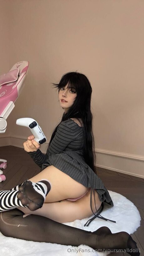 Yoursmalldoll1 OnlyFans geleakter Pornografie