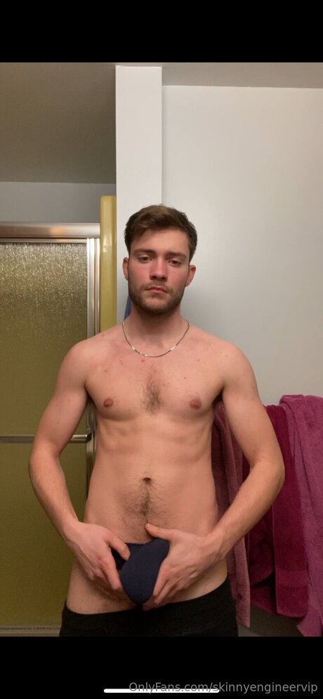 Skinnyengineervip Leak von OnlyFans Pornografie