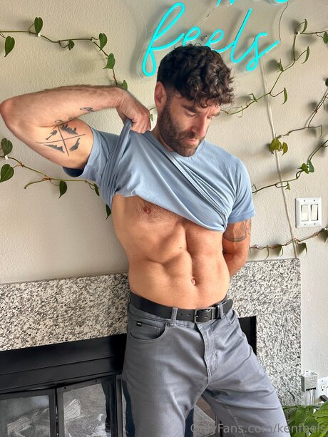 Kenfeels Nacktbilder von OnlyFans geleakt