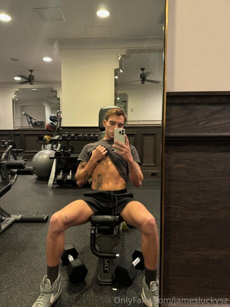 Jamesluckysz OnlyFans Nacktbilder