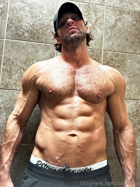 Domking OnlyFans Model Fotos