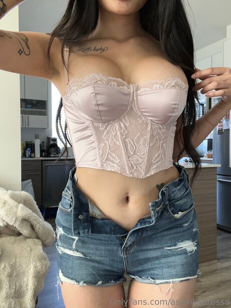 Asianlolatessa OnlyFans geleakte Pornografie