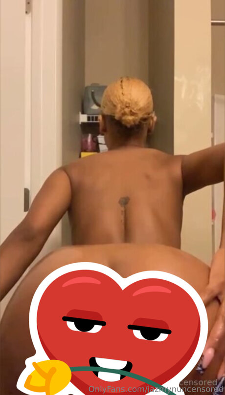 Jazmynuncensored Nacktbilder von OnlyFans