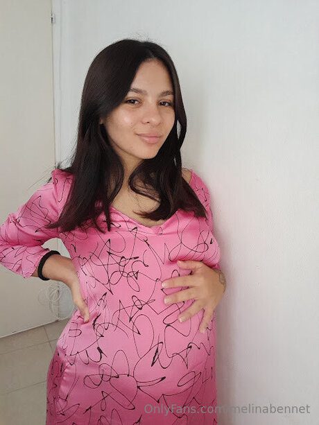 Melinabennet OnlyFans geleakte Pornografie