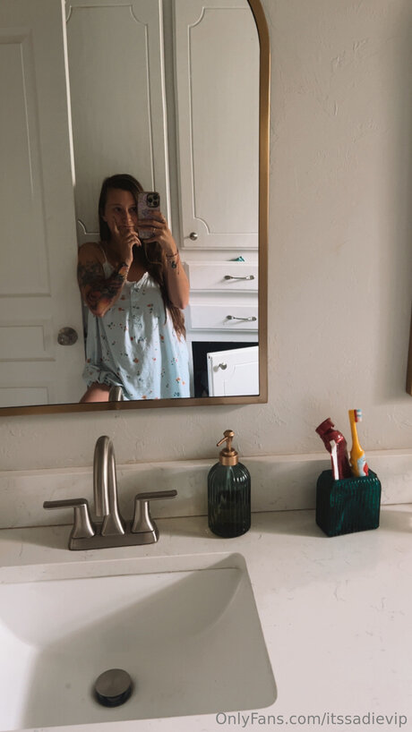Itssadievip OnlyFans-Leaks