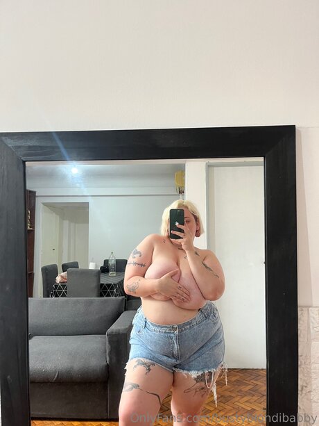 Bustyblondibabby 