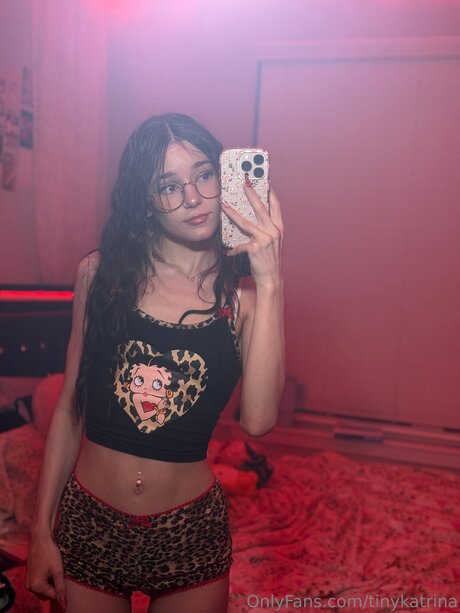 Tinykatrina OnlyFans geleakte Bilder