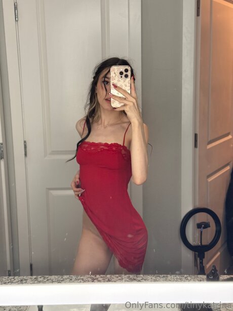 Tinykatrina Kostenlose OnlyFans-Pornos