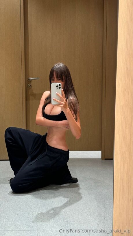 Sasha Araki Vip Leaks von OnlyFans