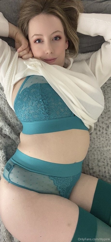 Lily Pink_ Nacktbilder OnlyFans geleakt