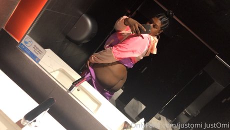 _Omi Stark OnlyFans-Leaks