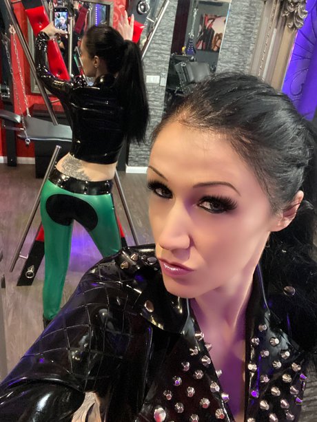 Melideluxe_ OnlyFans XXX