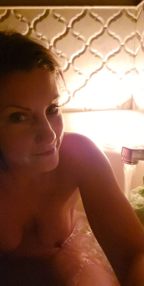 Sylvie b10 OnlyFans Leak