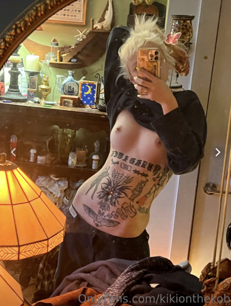 Calico OnlyFans Model Bilder