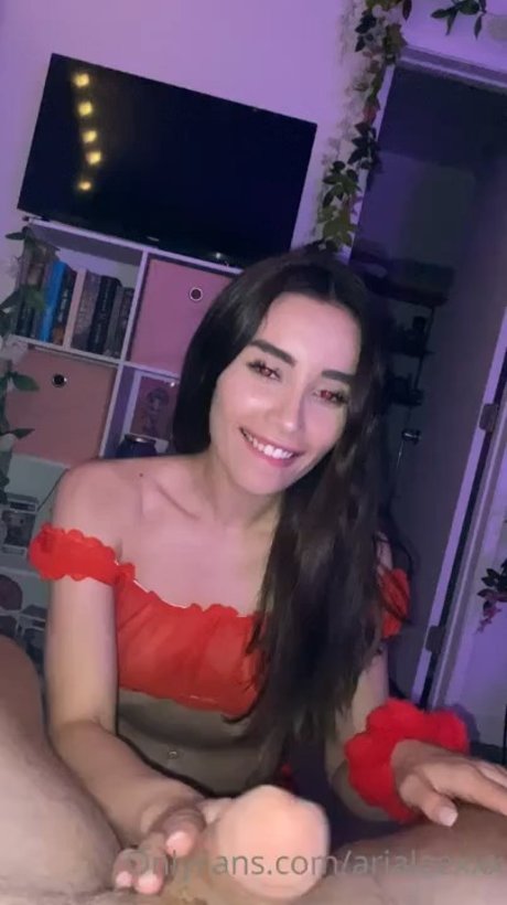 Aria Lee OnlyFans geleakte Brüste