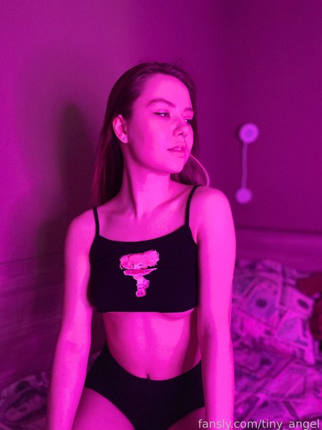 Tinyangelx_ Joi OnlyFans