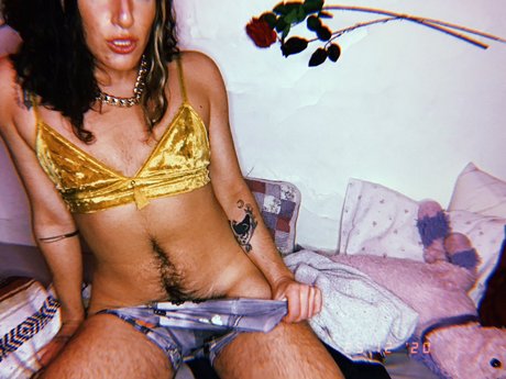 Olive Wren_ Leaks von Nacktbildern auf OnlyFans