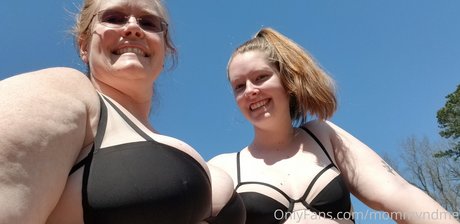 Faith And Courtney Nacktbilder von OnlyFans
