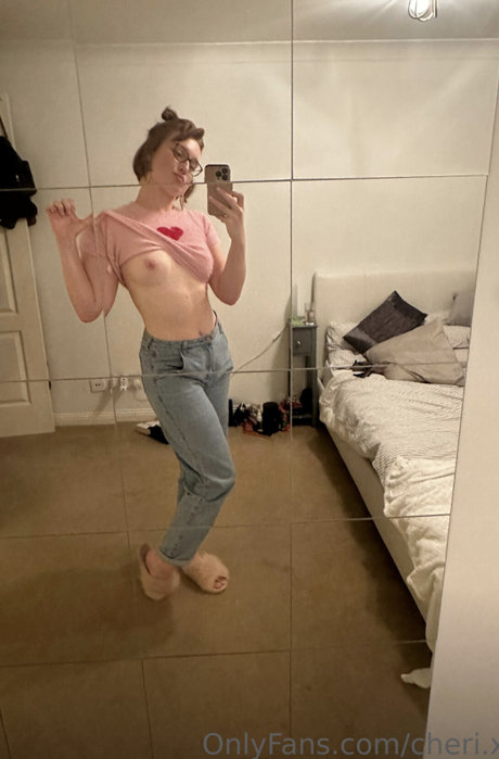 Cheri Xo_ OnlyFans Striptease