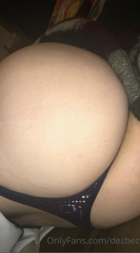 Dezbez OnlyFans-Inhalte