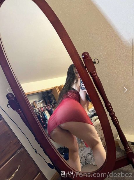 Dezbez Nacktbilder OnlyFans Leaks