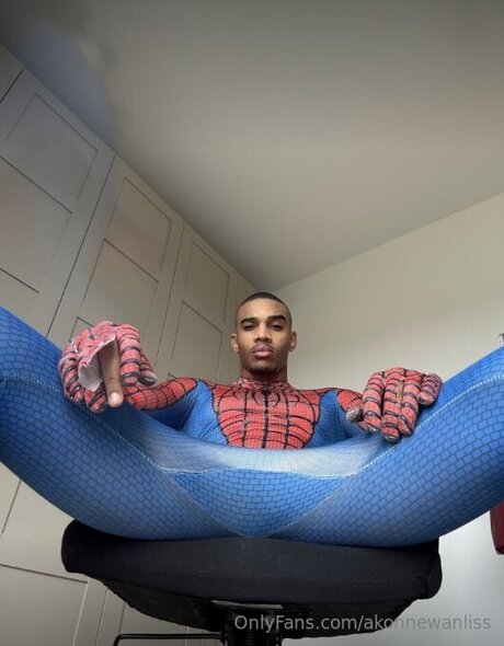 Akonnewanliss OnlyFans geleakte Bilder