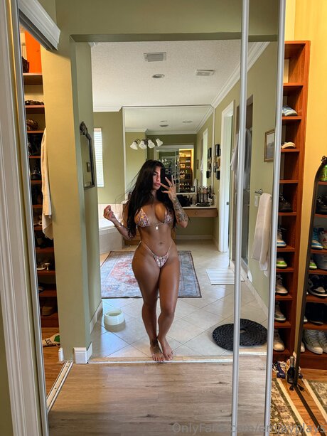 Emjayplays OnlyFans Bilder