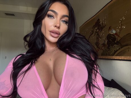 Emjayplays OnlyFans Brüste Bild