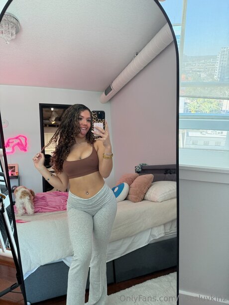 Hoesluvkinz XXX OnlyFans