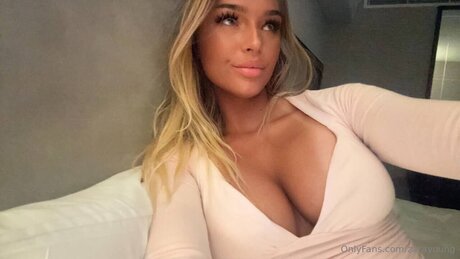 Zarayoung Nacktbilder von OnlyFans geleakt