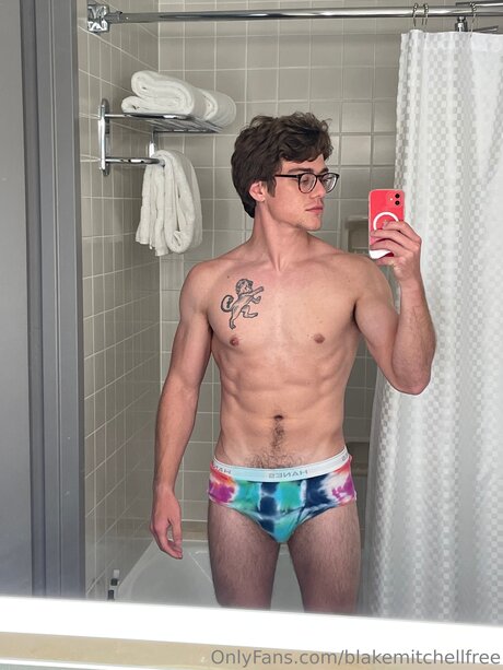Blakemitchellfree OnlyFans explizite Inhalte