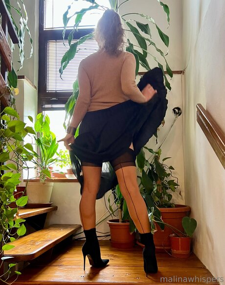 Malinawhispers Nackt auf OnlyFans