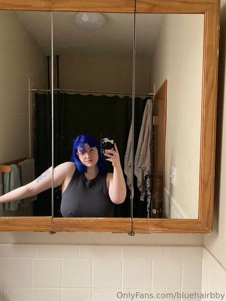 Bluehairbby OnlyFans-Inhalte
