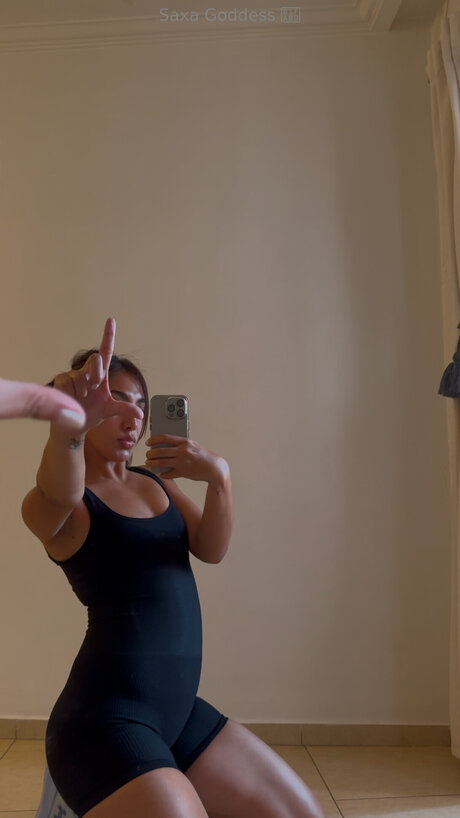 Khaleesisaxa OnlyFans geleakte Brüste