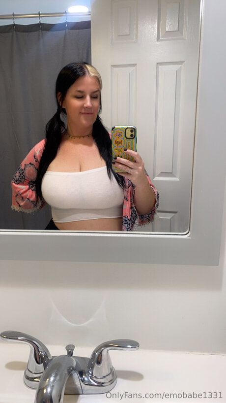 Emobabe1331 Sex auf OnlyFans