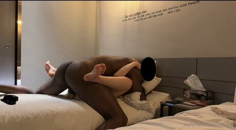 Bao Vip OnlyFans Striptease