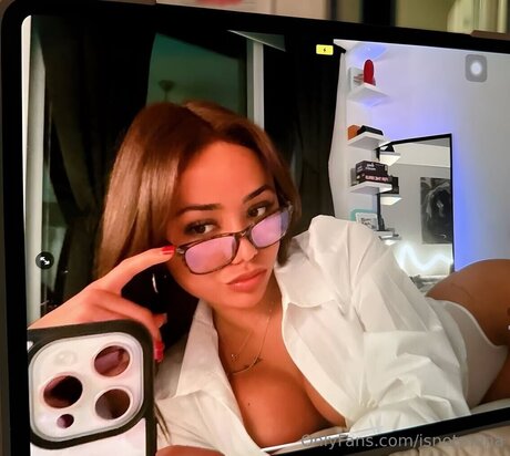 Isnotmena XXX Leak OnlyFans