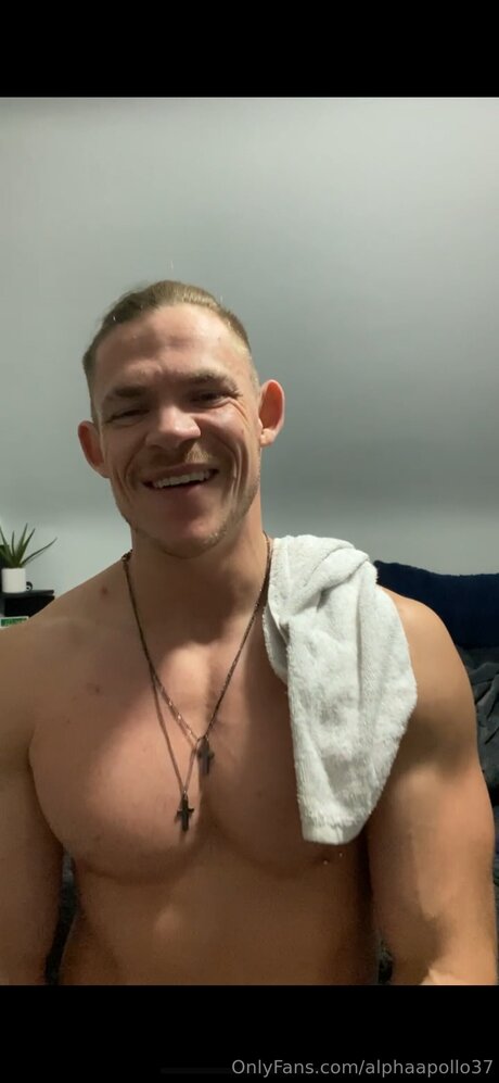 Alphaapollo37 OnlyFans nackt