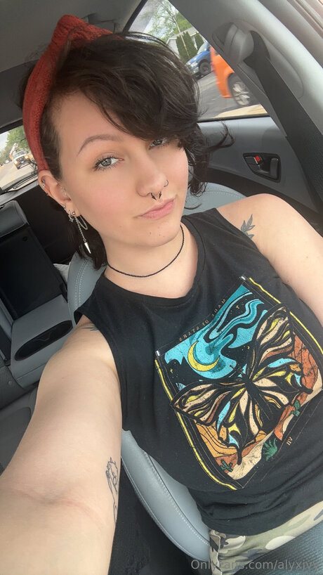 Alyxivy OnlyFans Leaks