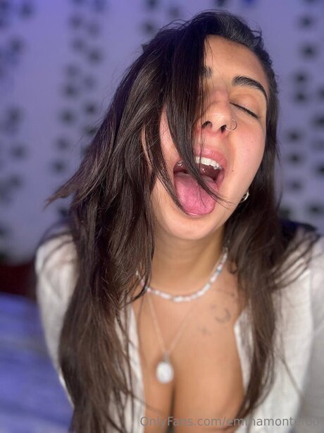 Emmamonteroo OnlyFans Striptease