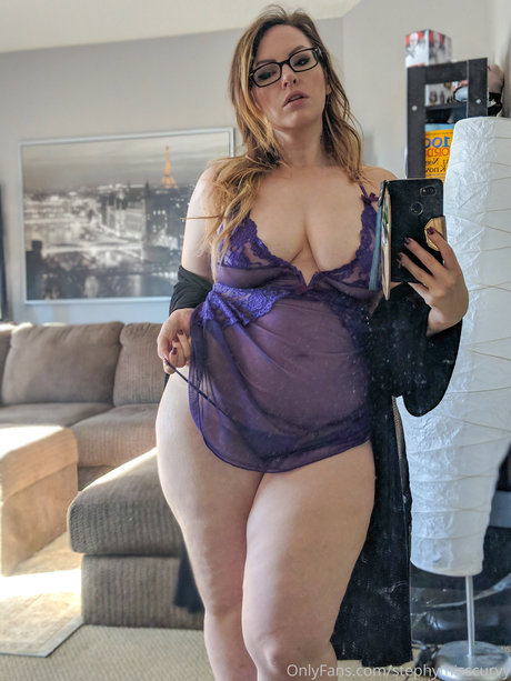 _Stephy Miss Curvy OnlyFans explizite Inhalte