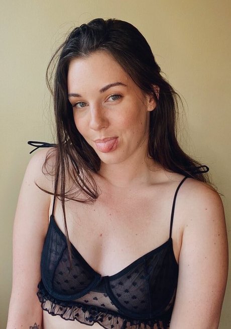 Rubys Undies Sex auf OnlyFans