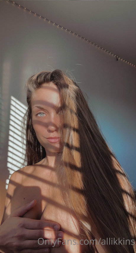 Allikkins_ Bilder OnlyFans