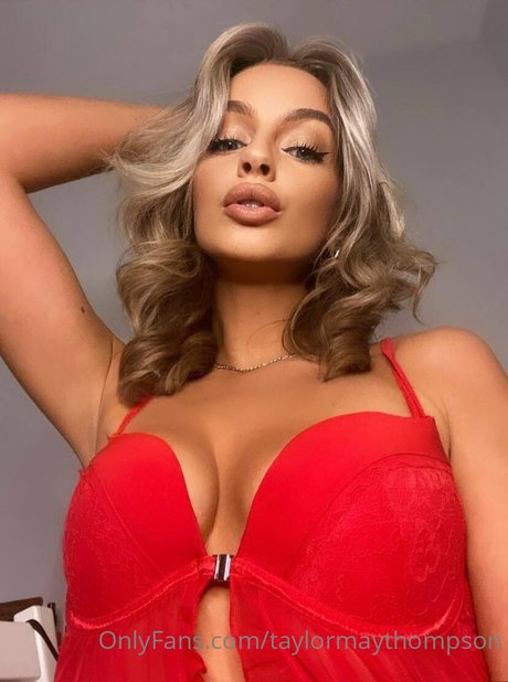 Taylor May Thompson_ OnlyFans Model Fotos