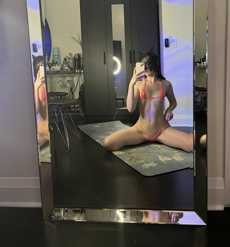 Violet Lee_ OnlyFans-Leak