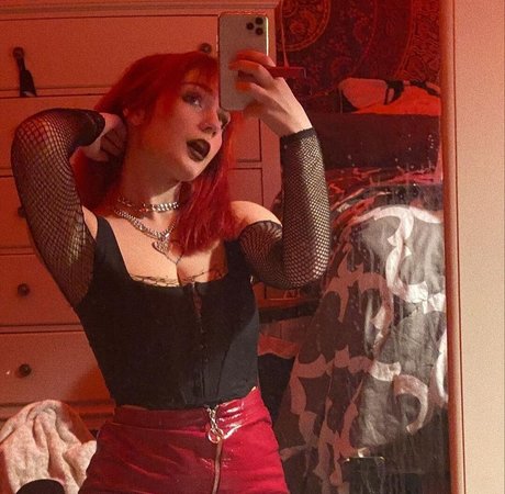 Gothicbratgf_ OnlyFans Leak Pornografie