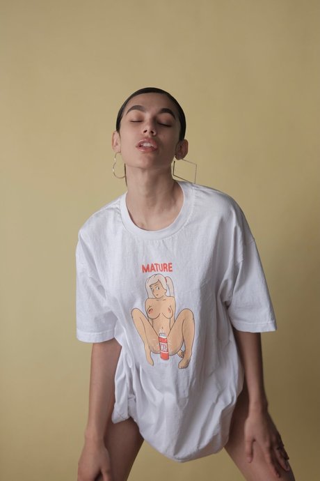 Brianna Itshades OnlyFans Nacktbilder