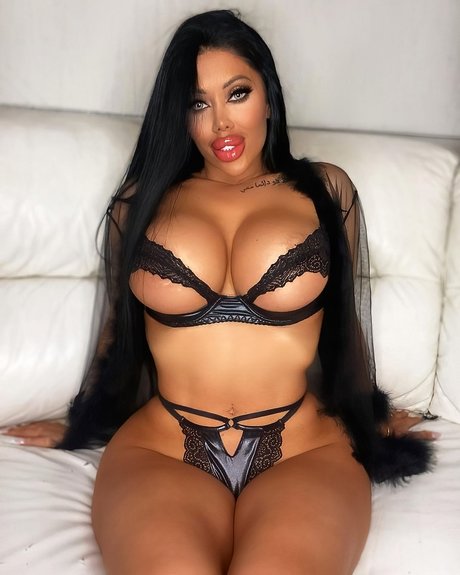 Lara Frost_ OnlyFans